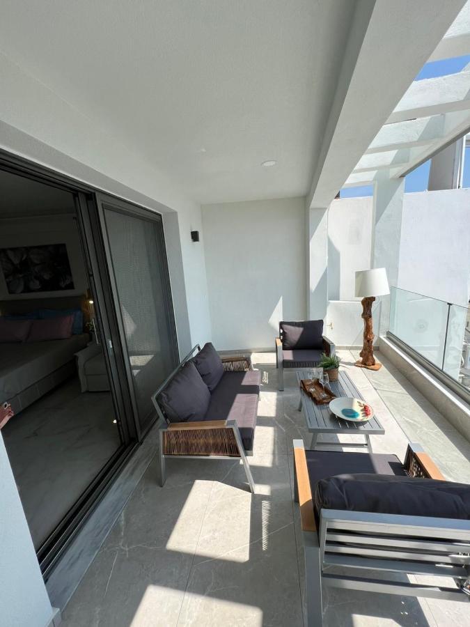 Wide Blue Luxury Boutique Suites Neos Marmaras Exteriör bild