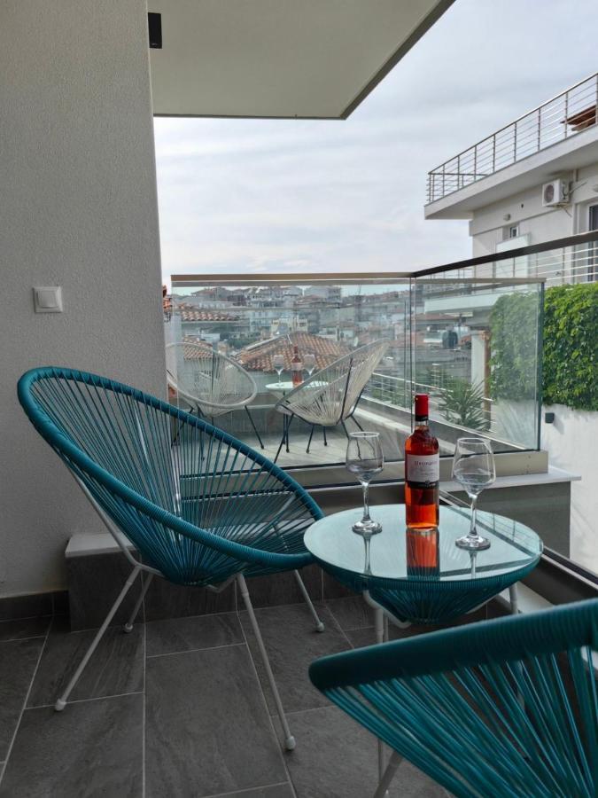 Wide Blue Luxury Boutique Suites Neos Marmaras Exteriör bild