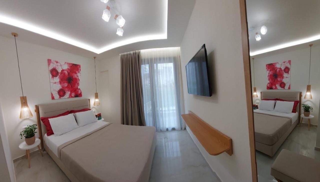 Wide Blue Luxury Boutique Suites Neos Marmaras Exteriör bild