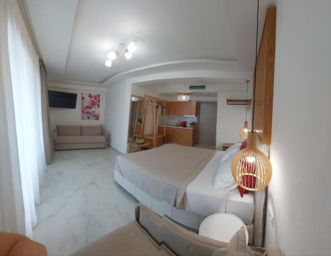 Wide Blue Luxury Boutique Suites Neos Marmaras Exteriör bild