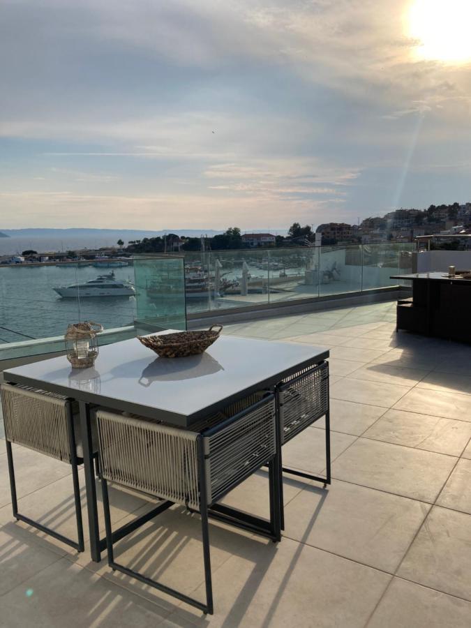 Wide Blue Luxury Boutique Suites Neos Marmaras Exteriör bild