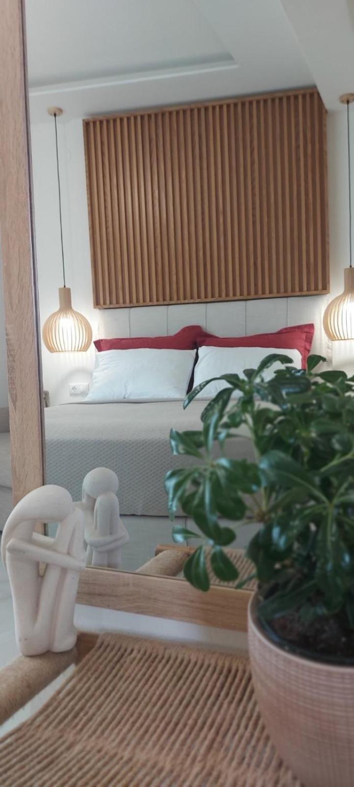 Wide Blue Luxury Boutique Suites Neos Marmaras Exteriör bild