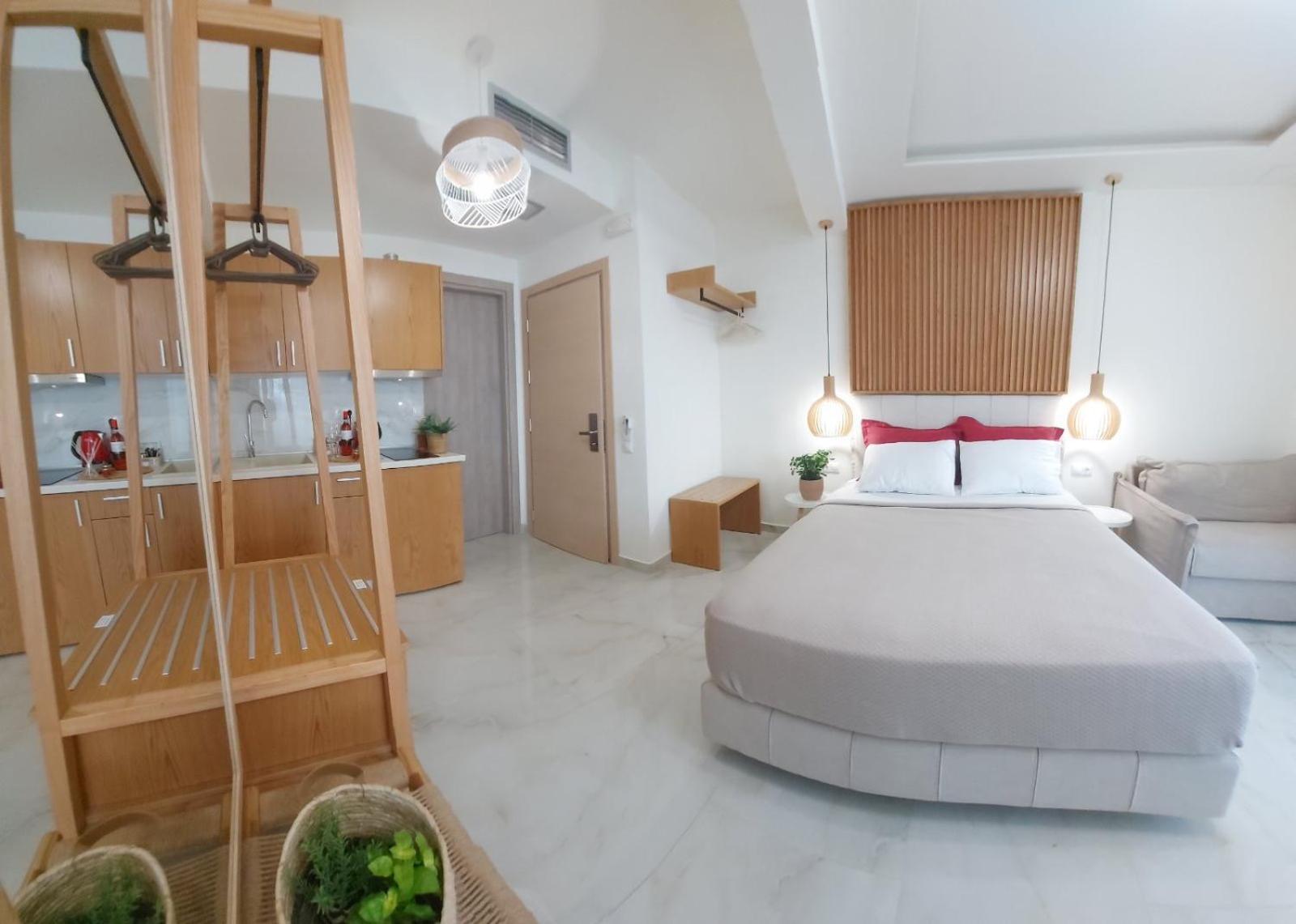 Wide Blue Luxury Boutique Suites Neos Marmaras Exteriör bild